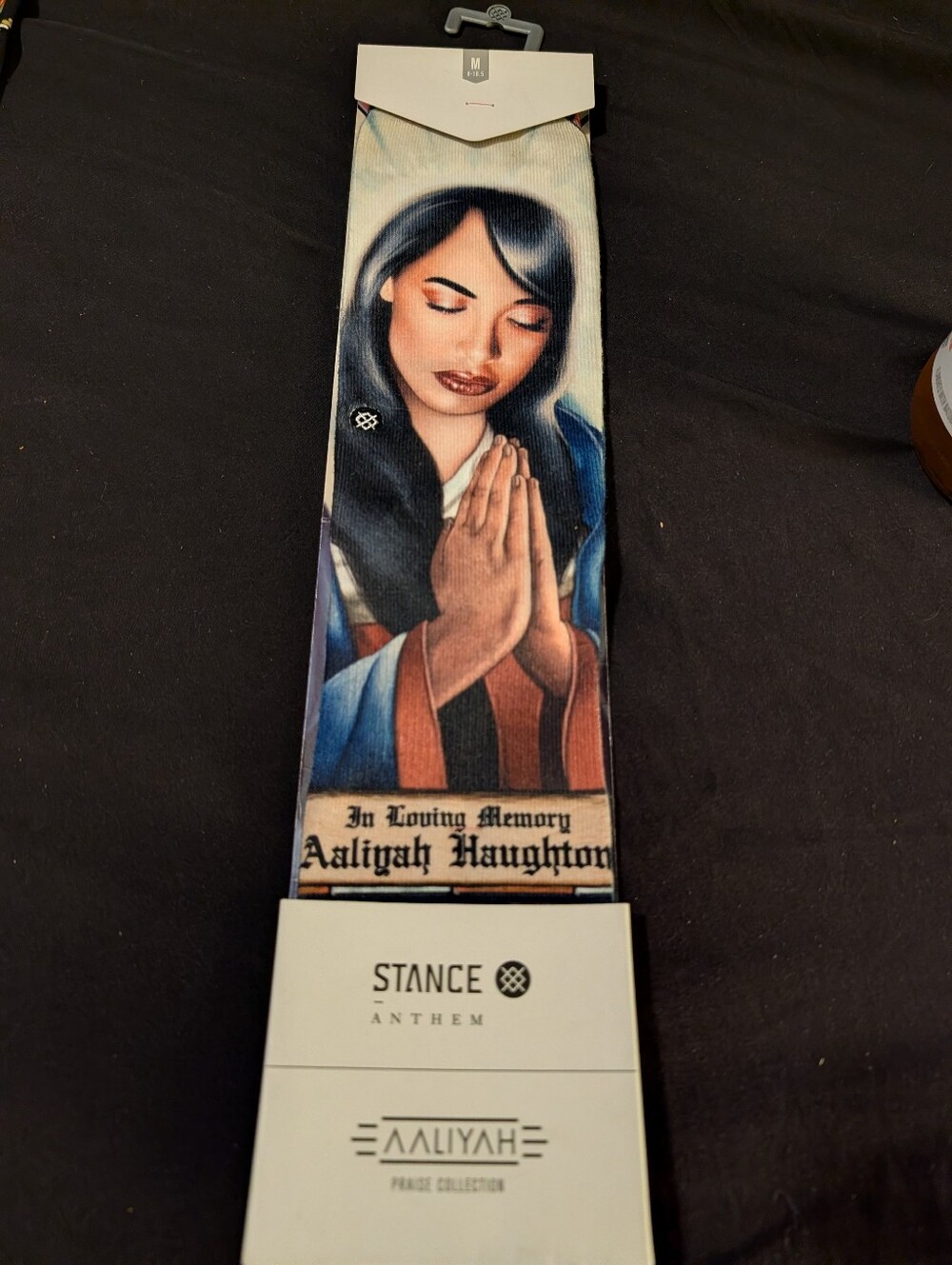 Stance Anthem Aaliyah Tribute Wall Art  Socks Praise Collection M 8-10.5